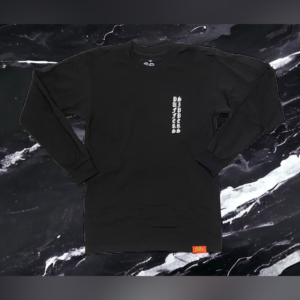 NEW Capn On Melrose Puffers & Sippers Black Long Sleeve T Shirt Old English Logo